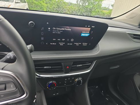 Used 2025 Buick Encore GX Preferred FWD image 19