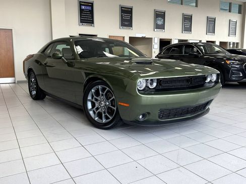 Used 2018 Dodge Challenger GT w/ Blacktop Package AWD/4WD image 10