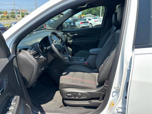 Certified 2024 Chevrolet Equinox RS w/ LPO, Floor Liner Package FWD image 9