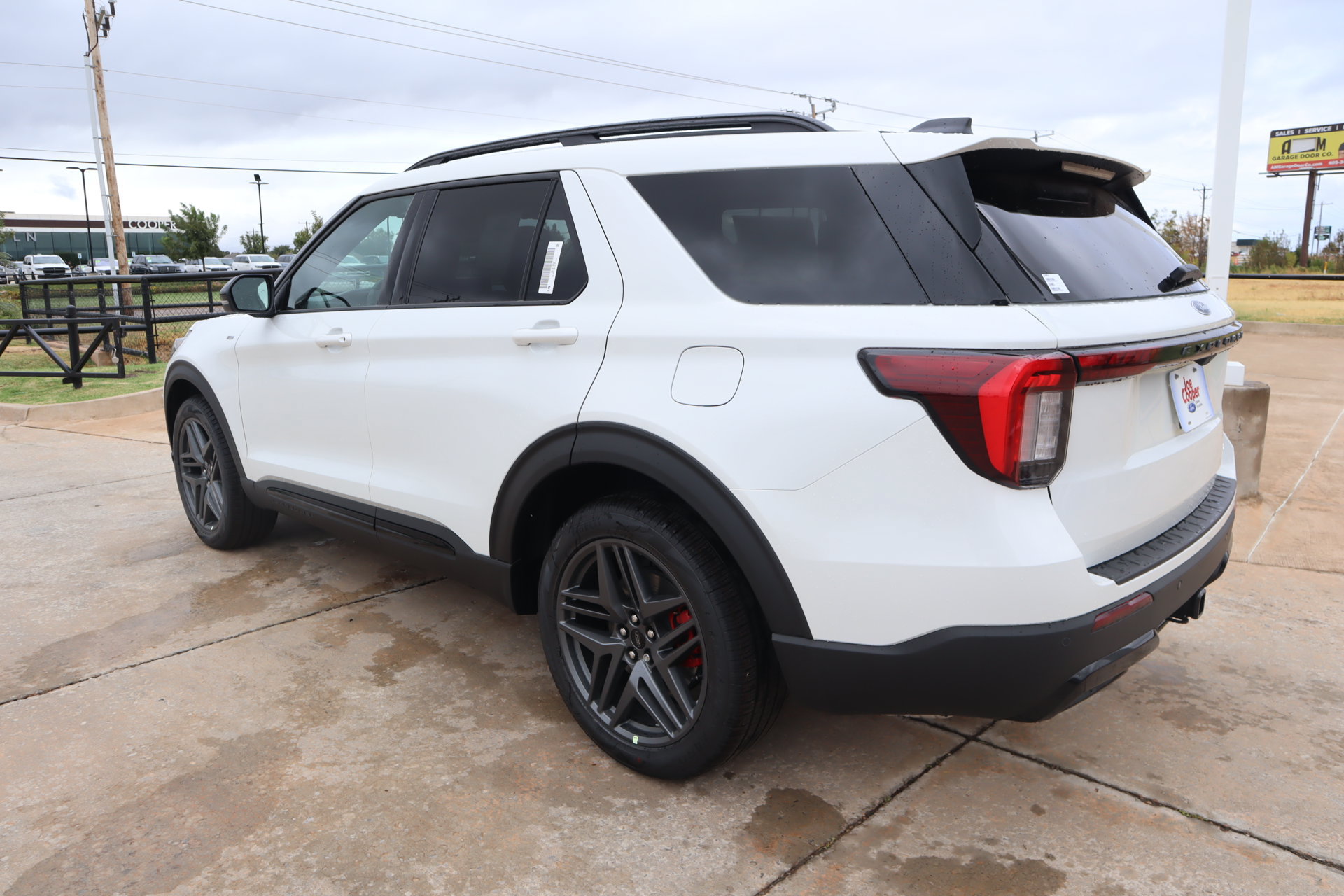 New 2026 Ford Explorer ST-Line w/ ST-Line Street Pack AWD/4WD image 26