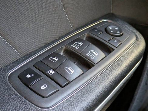 Used 2023 Dodge Charger SXT image 23