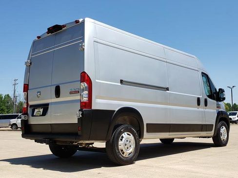 Used 2019 RAM ProMaster 2500 w/ Premium Appearance Group FWD image 6