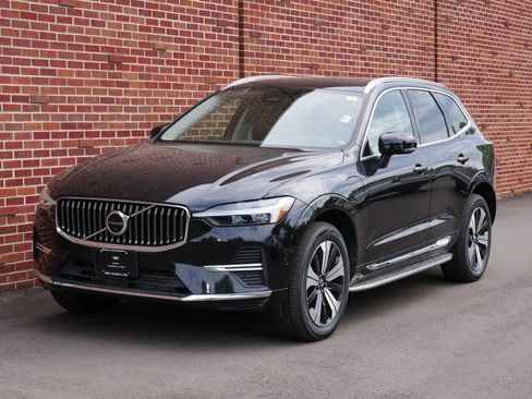 Used 2023 Volvo XC60 T8 Plus AWD/4WD image 1