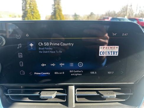 Used 2024 Chevrolet Trax LT w/ Driver Confidence Package FWD image 23
