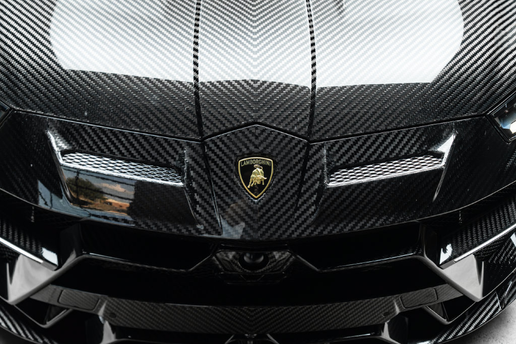 Used 2022 Lamborghini Urus AWD/4WD image 11