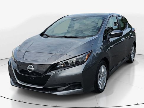 Used 2023 Nissan Leaf S FWD image 11
