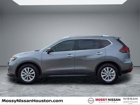 Certified 2019 Nissan Rogue SV image 5