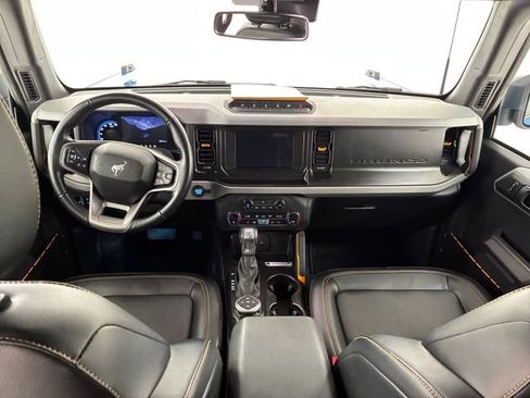 Used 2023 Ford Bronco Badlands w/ Sasquatch Package AWD/4WD image 20