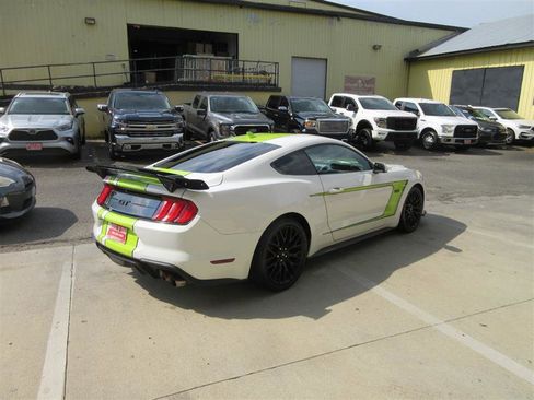 Used 2020 Ford Mustang GT w/ Equipment Group 301A image 7