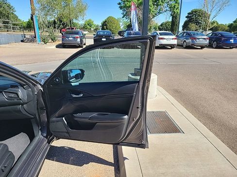 Used 2019 Honda Insight Touring image 17
