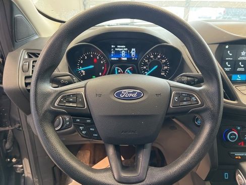 Used 2019 Ford Escape SE image 24