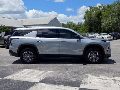 New 2026 Chevrolet Traverse LT w/ Enhanced Driving Package FWD image 6