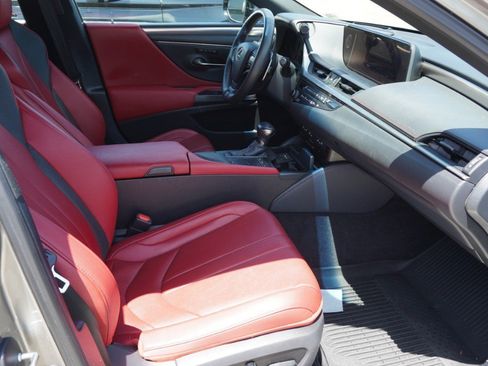 Used 2020 Lexus ES 350 F Sport w/ Accessory Package FWD image 11