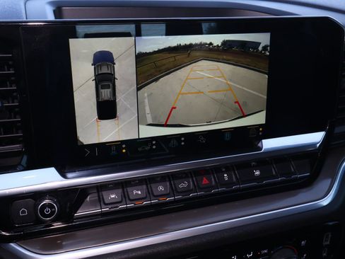 Used 2022 Chevrolet Silverado 1500 High Country image 34