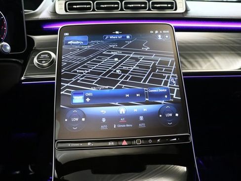 Used 2022 Mercedes-Benz S 580 4MATIC Sedan w/ Rear Seat Package image 31