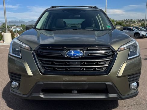 Used 2023 Subaru Forester Premium AWD/4WD image 2