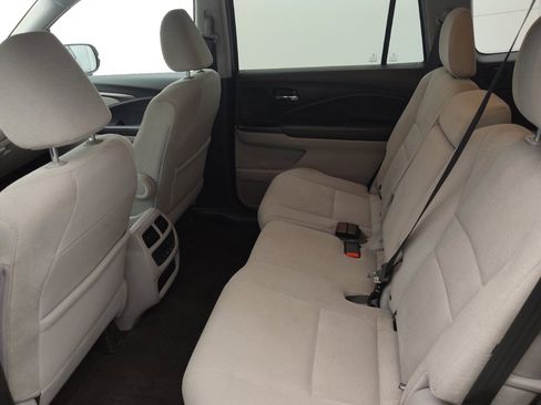 Used 2018 Honda Pilot EX image 18