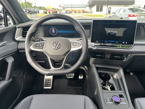 Used 2026 Volkswagen Tiguan SE R-Line image 15