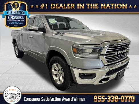 Used 2019 RAM 1500 Laramie AWD/4WD image 1
