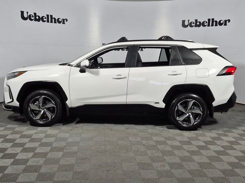 New 2025 Toyota RAV4 SE image 4