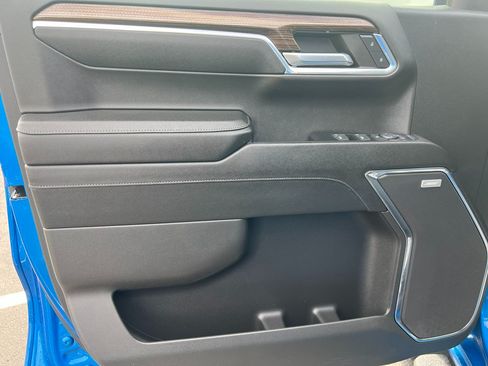 Certified 2023 Chevrolet Silverado 1500 LT Trail Boss w/ LT Trail Boss Premium Package AWD/4WD image 6