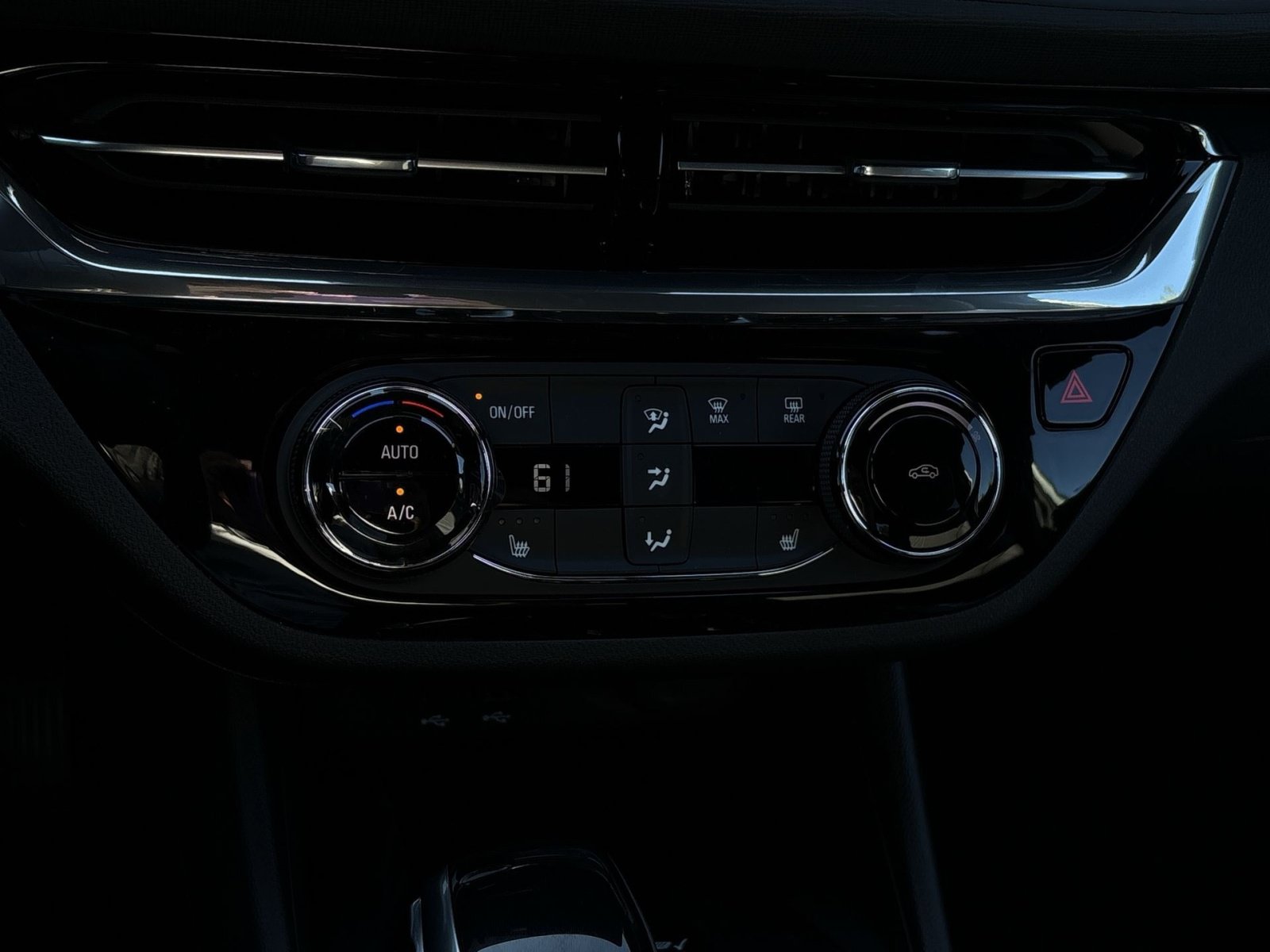 New 2026 Buick Envista Sport Touring w/ Convenience I Package FWD image 21