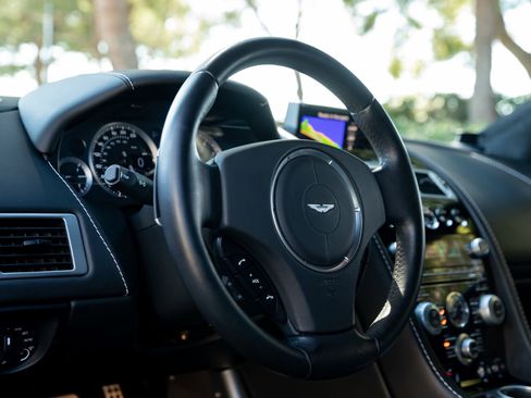 Used 2015 Aston Martin Rapide S RWD image 13