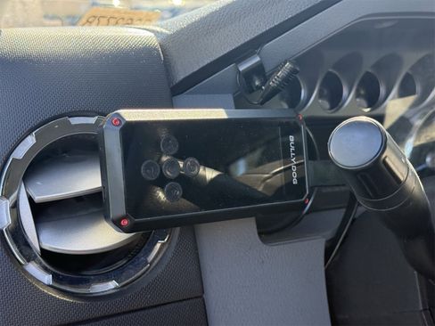 Used 2015 Ford F250 XLT w/ XLT Premium Package image 9