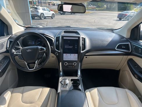 Used 2022 Ford Edge Titanium image 18