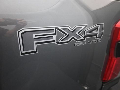 New 2026 Ford F250 Lariat w/ Black Appearance Package AWD/4WD image 23