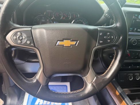 Used 2018 Chevrolet Silverado 1500 LTZ w/ Sport Package AWD/4WD image 11