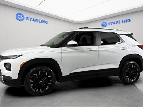 Certified 2023 Chevrolet TrailBlazer LT FWD image 2