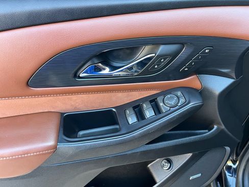 Used 2018 Chevrolet Traverse High Country image 9