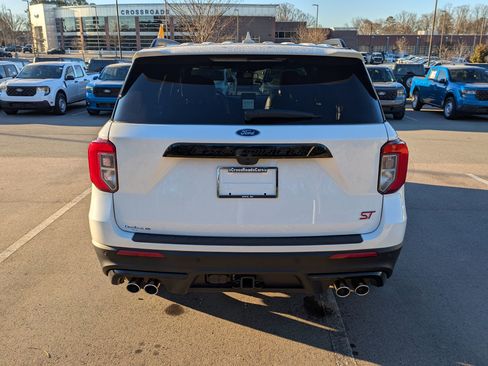 Certified 2023 Ford Explorer ST w/ Equipment Group 401A image 4