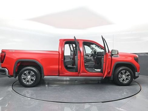 Used 2023 GMC Sierra 1500 SLE AWD/4WD image 24