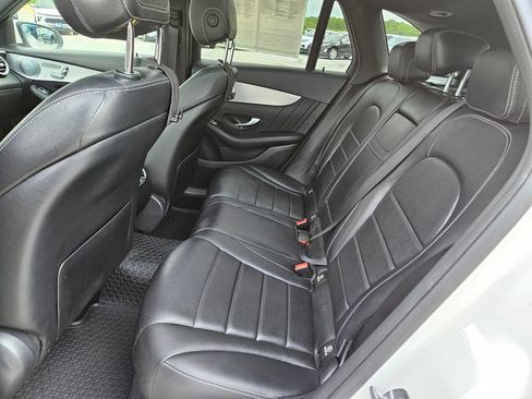 Used 2019 Mercedes-Benz GLC 300 4MATIC image 26