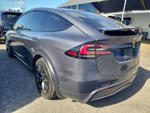 Used 2022 Tesla Model X Plaid AWD/4WD image 2
