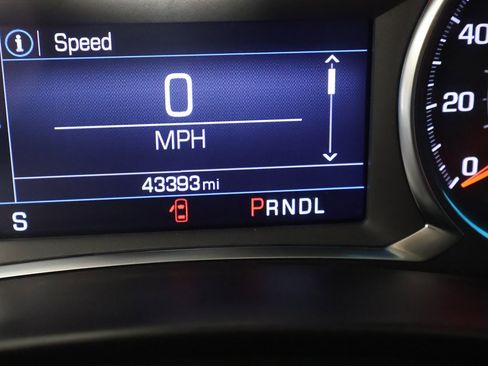 Used 2023 Chevrolet Equinox LT image 37