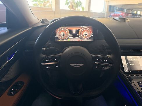 Used 2024 Aston Martin DB12 Coupe RWD image 32