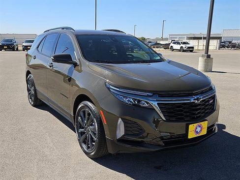 Used 2023 Chevrolet Equinox RS image 7