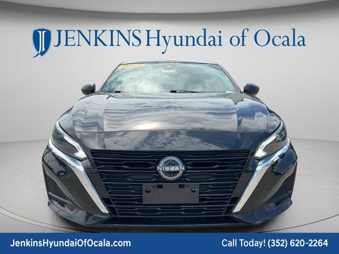 Used 2025 Nissan Altima 2.5 SV AWD/4WD image 8