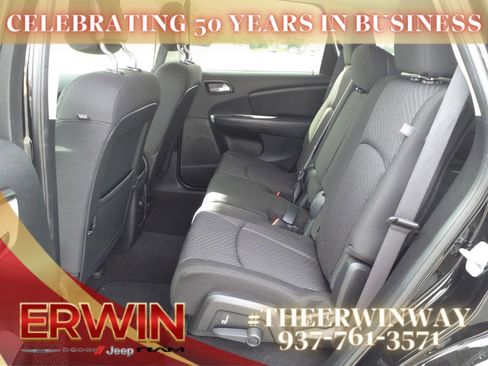 Used 2016 Dodge Journey SXT w/ Comfort/Convenience Group image 5