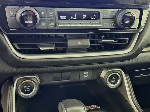 Used 2025 Toyota Grand Highlander FWD image 20