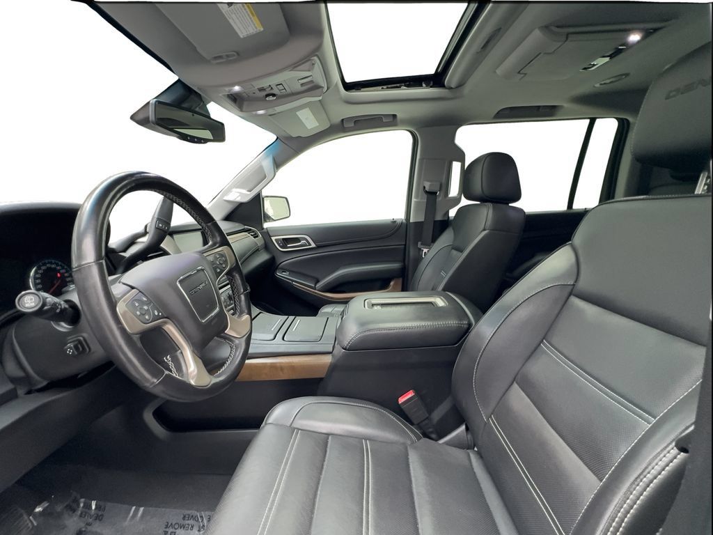 Used 2019 GMC Yukon XL Denali w/ Denali Ultimate Package RWD image 19