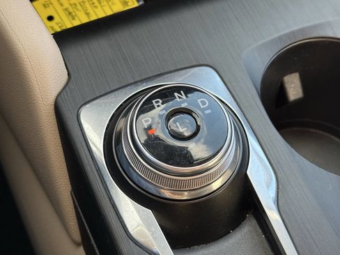 Used 2021 Ford Escape SE image 31