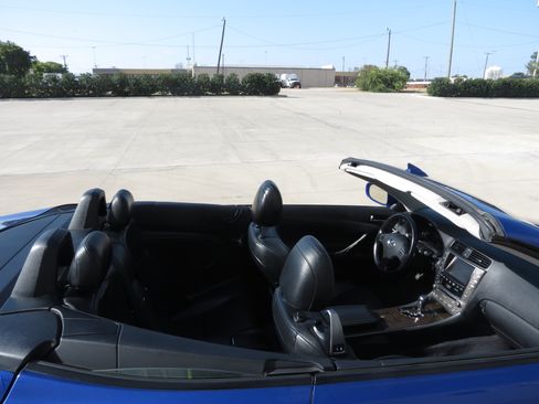 Used 2010 Lexus IS 250C RWD image 15