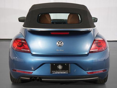 Used 2017 Volkswagen Beetle 1.8T Classic FWD image 13