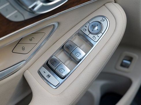 Used 2022 Mercedes-Benz GLC 300 GLC 300 image 18