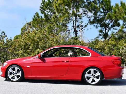Used 2011 BMW 328i Convertible image 4