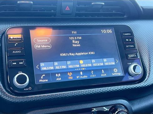 Used 2022 Nissan Kicks SV w/ Interior Electronics Package FWD image 14